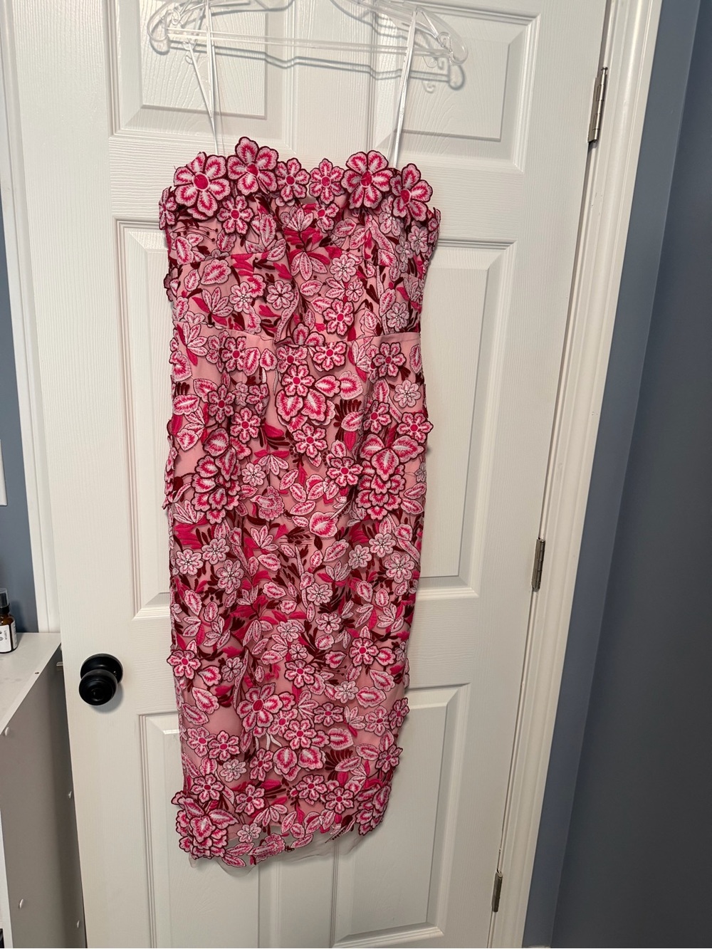 Elliatt Roseate Strapless Midi Dress in Pink